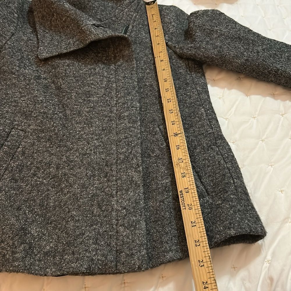 SOIA and KYO 'Reagan' Asymmetrical Bouclé  Jacket wool Charcoal Coat  XXS nwot - Picture 7 of 8